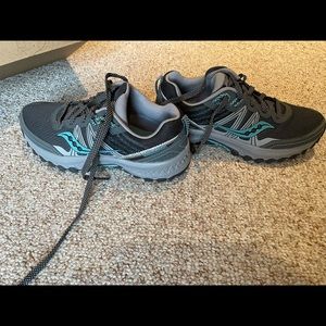 Saucony trail running shoes